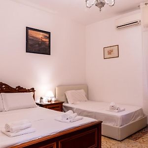 Camera con letto king size